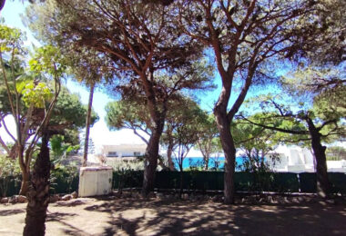 Grand Beachside Villa for renovation in Marbella East