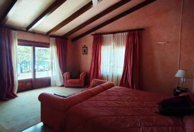 Grand Beachside Villa for renovation in Marbella East