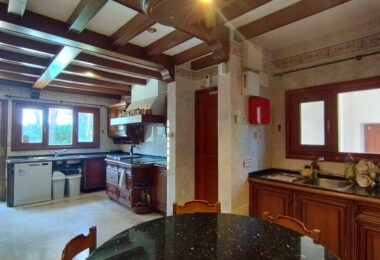 Grand Beachside Villa for renovation in Marbella East