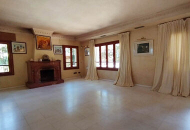 Grand Beachside Villa for renovation in Marbella East