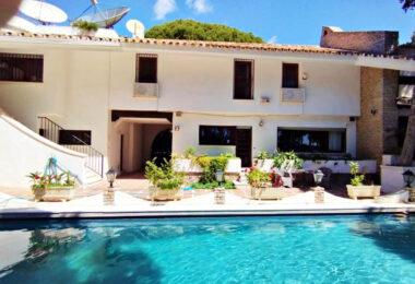 Grand Beachside Villa for renovation in Marbella East