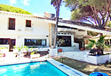 Grand Beachside Villa for renovation in Marbella East
