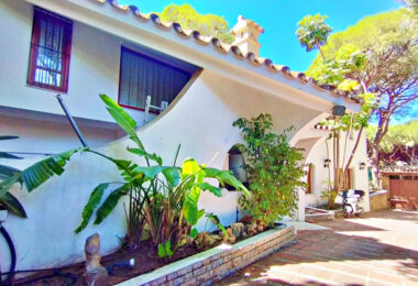 Grand Beachside Villa for renovation in Marbella East
