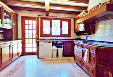 Grand Beachside Villa for renovation in Marbella East