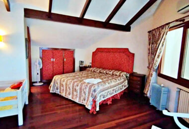 Grand Beachside Villa for renovation in Marbella East