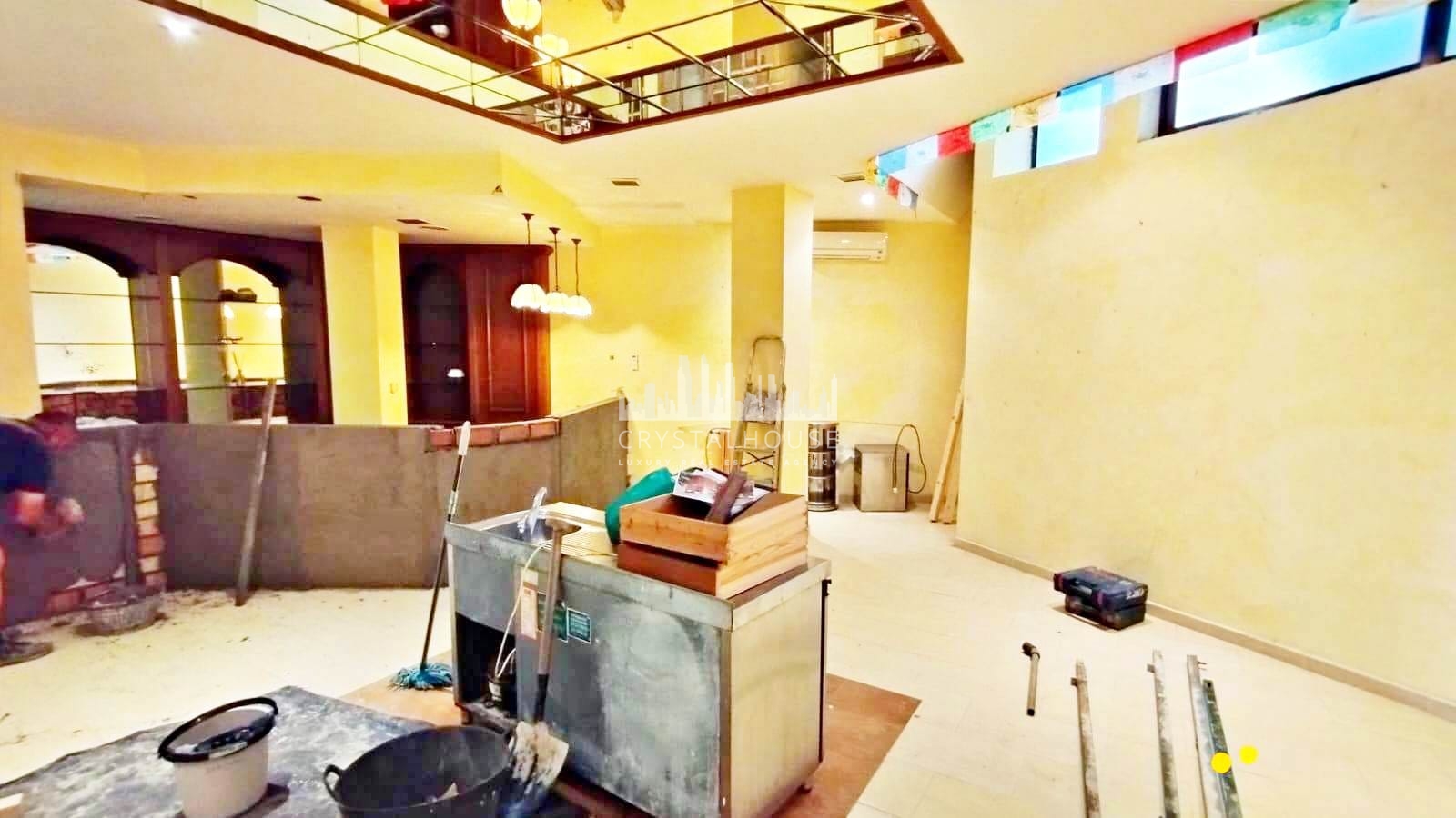 Grand Beachside Villa for renovation in Marbella East