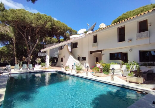 Grand Beachside Villa for renovation in Marbella East