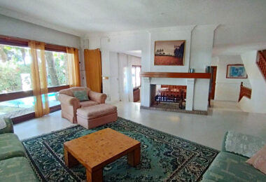 Grand Beachside Villa for renovation in Marbella East