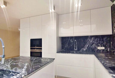 Premium Residence on the seafront in Puerto Banús. Marbella.