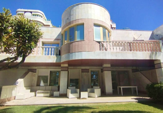 Premium Residence on the seafront in Puerto Banús. Marbella.