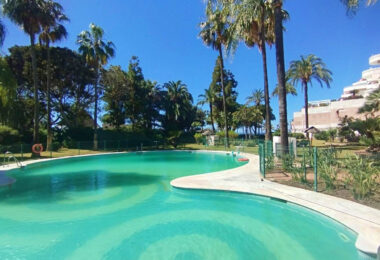 Premium Residence on the seafront in Puerto Banús. Marbella.
