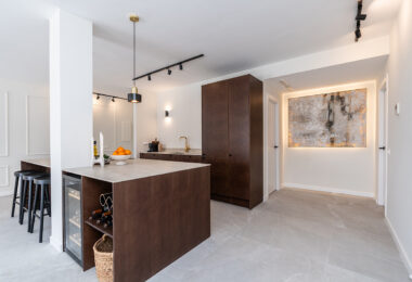 Fully refurbished spacious golf apartment with sea, golf and mountain views in La Quinta Golf, Benahavis