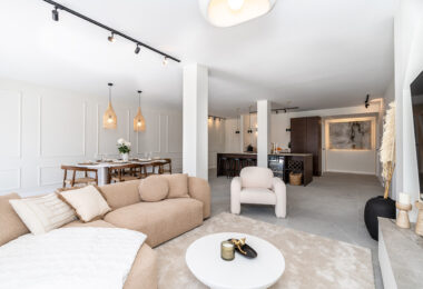 Fully refurbished spacious golf apartment with sea, golf and mountain views in La Quinta Golf, Benahavis