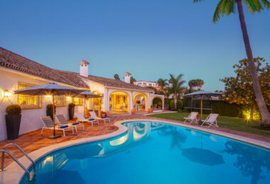 Charming Andalusian Villa all on one level in Marbella East
