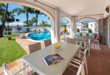 Charming Andalusian Villa all on one level in Marbella East