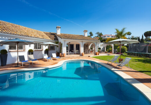 Charming Andalusian Villa all on one level in Marbella East