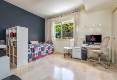 Elegant north east facing, three bedroom townhouse located in La Cala Golf, Mijas