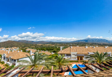 Elegant north east facing, three bedroom townhouse located in La Cala Golf, Mijas