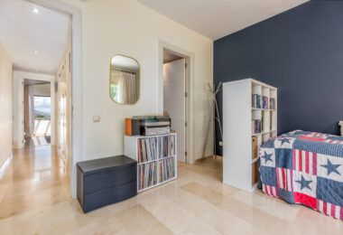Elegant north east facing, three bedroom townhouse located in La Cala Golf, Mijas