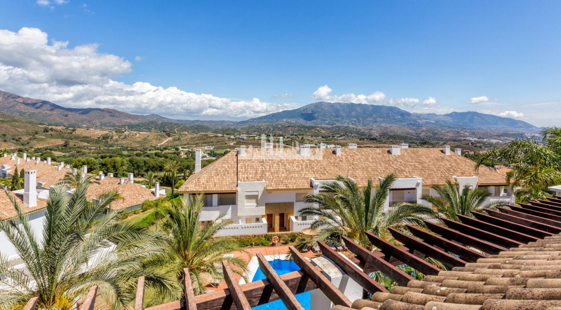 Elegant north east facing, three bedroom townhouse located in La Cala Golf, Mijas