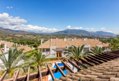 Elegant north east facing, three bedroom townhouse located in La Cala Golf, Mijas