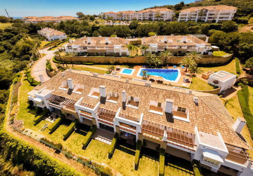 Elegant north east facing, three bedroom townhouse located in La Cala Golf, Mijas
