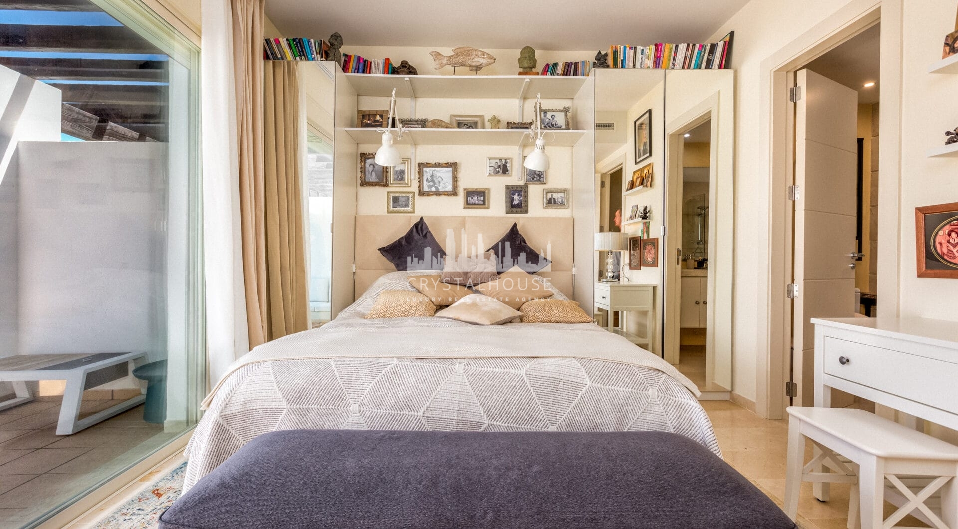 Elegant north east facing, three bedroom townhouse located in La Cala Golf, Mijas