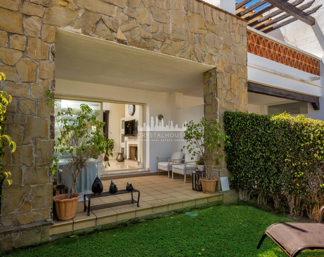 Elegant north east facing, three bedroom townhouse located in La Cala Golf, Mijas