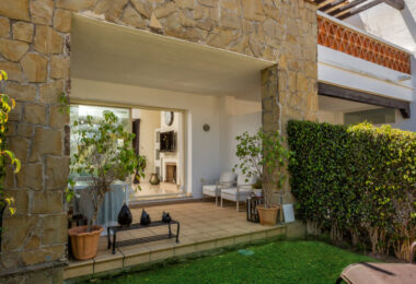 Elegant north east facing, three bedroom townhouse located in La Cala Golf, Mijas