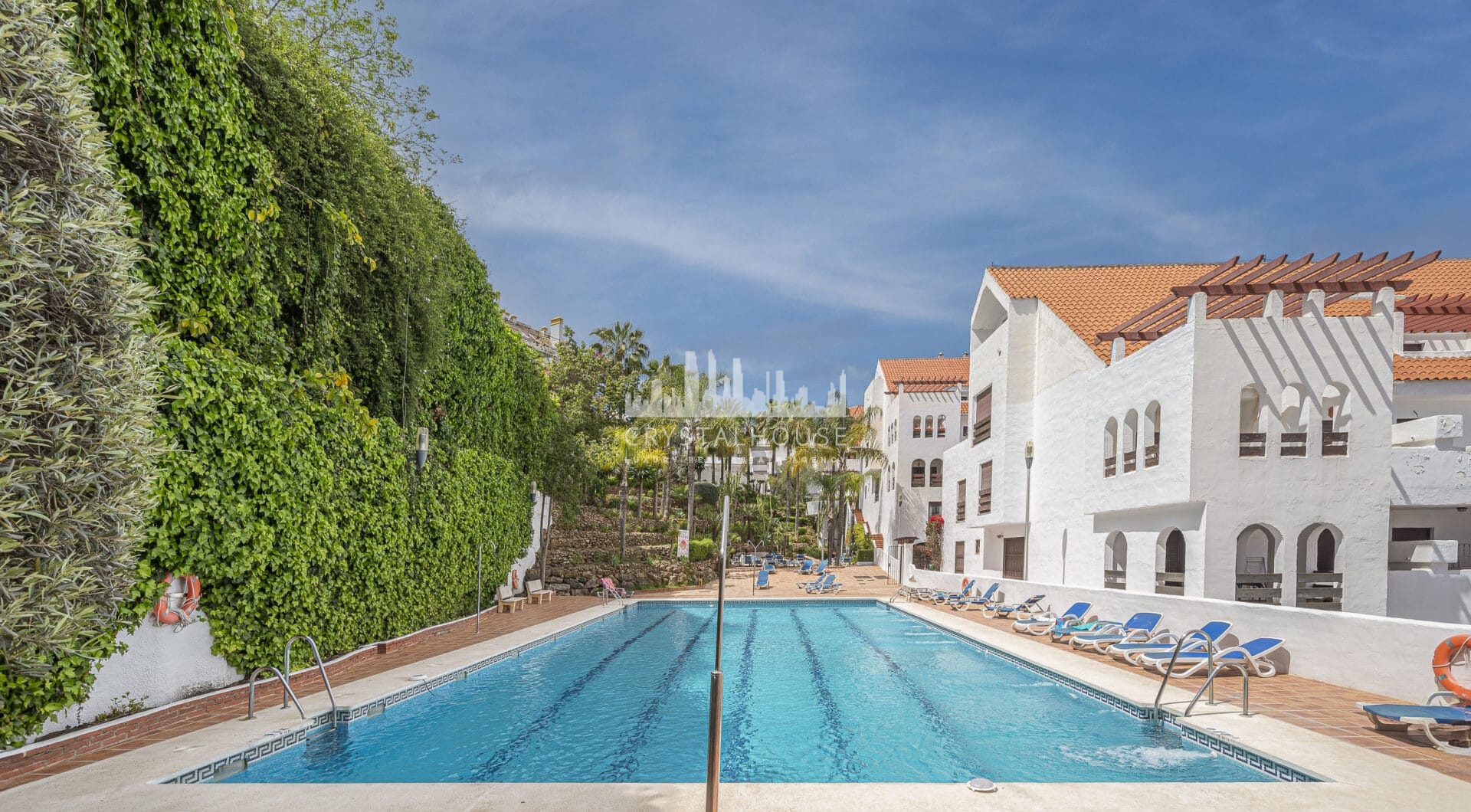 Beautifully renovated three-bedroom, east facing apartment, located in one of the most desirable complexes in Nueva Andalucia, La Maestranza.