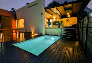 Spacious East-Facing Three-Bedroom Villa with Private Pool and Guest Apartment in Benahavís