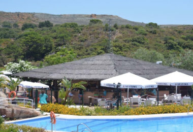 Spacious East-Facing Three-Bedroom Villa with Private Pool and Guest Apartment in Benahavís
