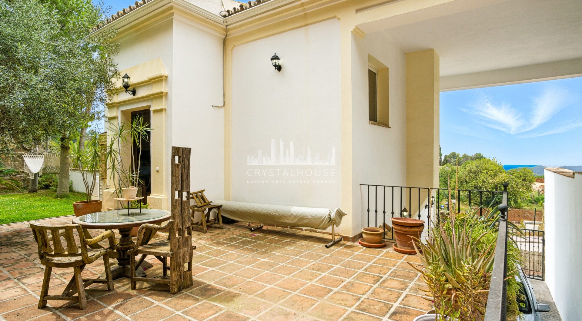 Beautiful, south west facing, two bedroom Villa located in the tranquil hills of the Sierra Blanca Country Club
