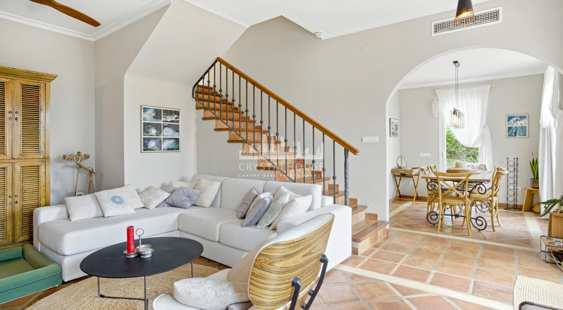 Beautiful, south west facing, two bedroom Villa located in the tranquil hills of the Sierra Blanca Country Club
