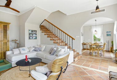 Beautiful, south west facing, two bedroom Villa located in the tranquil hills of the Sierra Blanca Country Club