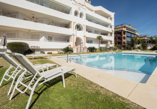 Spacious Three Bedroom, South-Facing Ground Floor Apartment in La Herradura, Marbella
