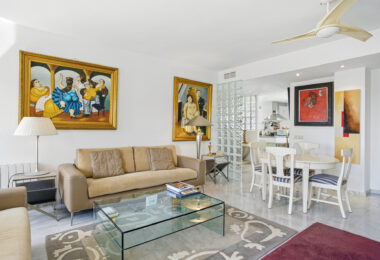 Impressive three bedroom, south facing duplex penthouse in the well-known and gated community Marbella Real