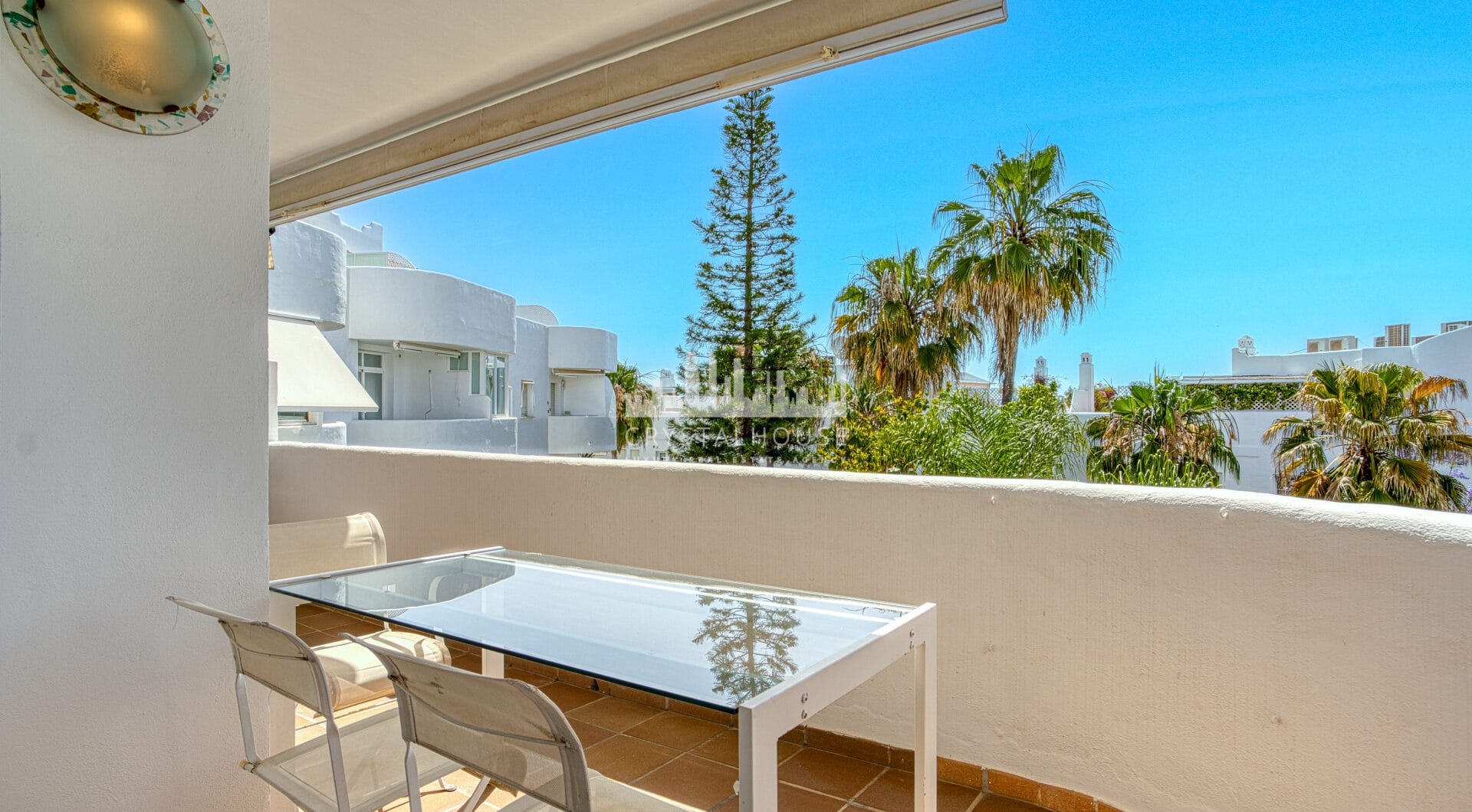 Impressive three bedroom, south facing duplex penthouse in the well-known and gated community Marbella Real