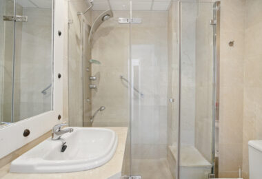 Impressive three bedroom, south facing duplex penthouse in the well-known and gated community Marbella Real