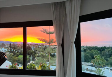 Elegant Penthouse with Breathtaking Views in Coto Real, Marbella’s Golden Mile