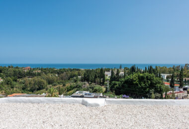 Elegant Penthouse with Breathtaking Views in Coto Real, Marbella’s Golden Mile