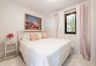 Elegant Penthouse with Breathtaking Views in Coto Real, Marbella’s Golden Mile