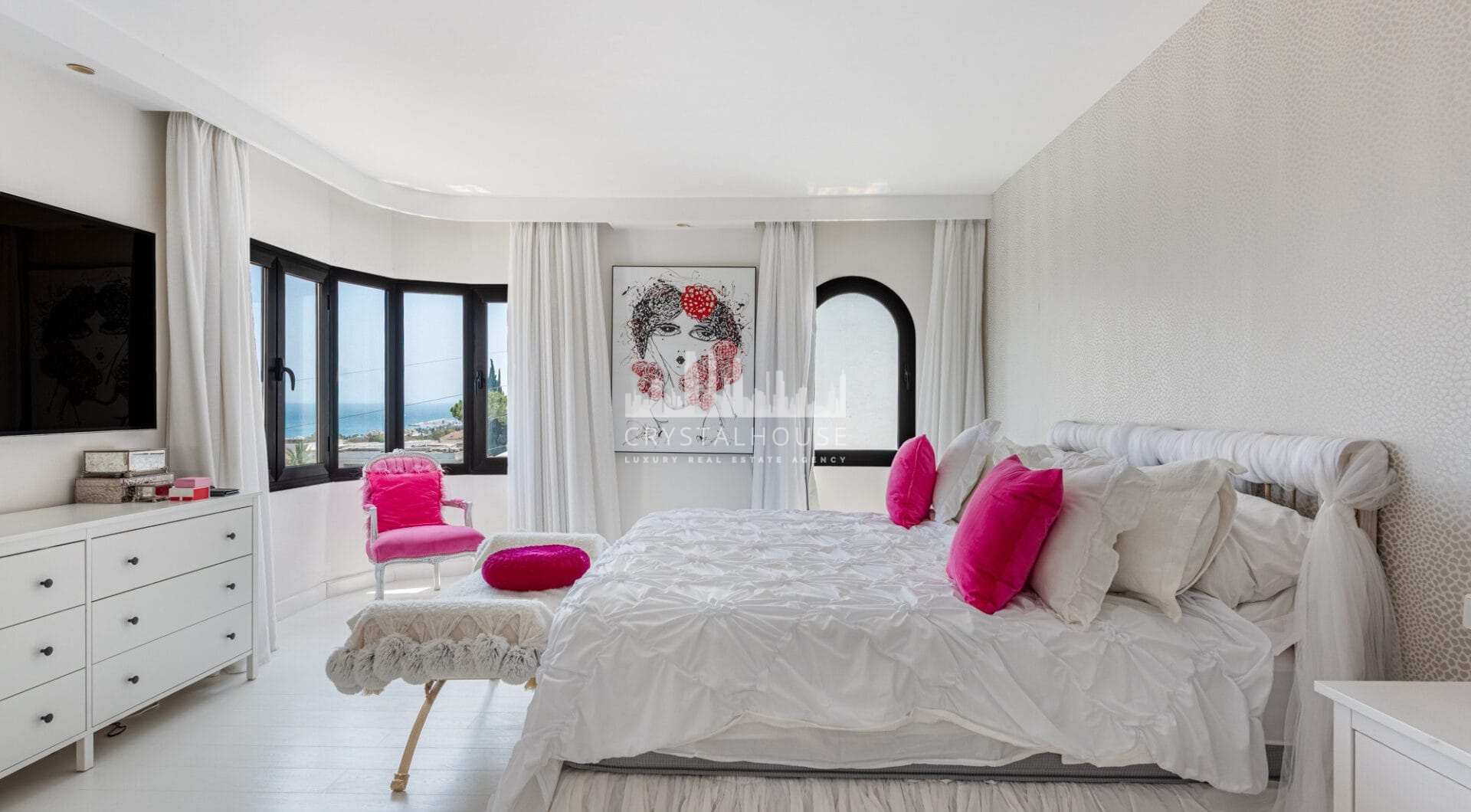 Elegant Penthouse with Breathtaking Views in Coto Real, Marbella’s Golden Mile