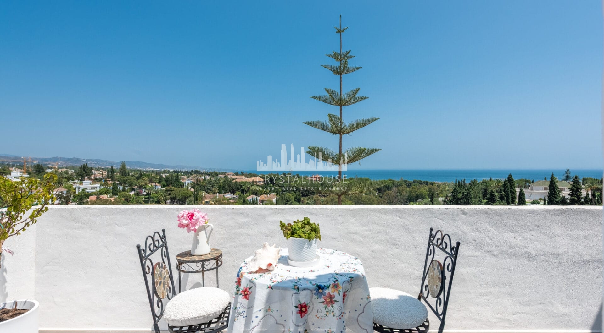Elegant Penthouse with Breathtaking Views in Coto Real, Marbella’s Golden Mile