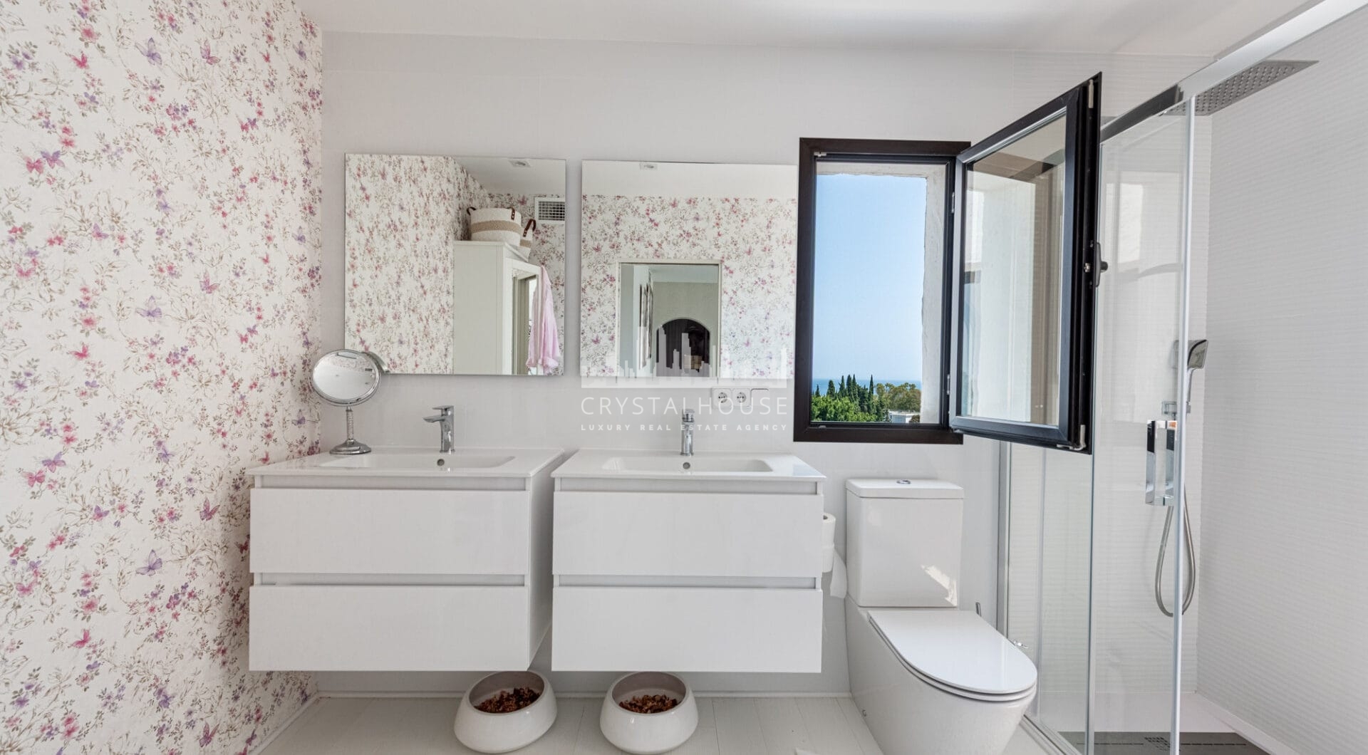 Elegant Penthouse with Breathtaking Views in Coto Real, Marbella’s Golden Mile