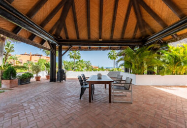 Panoramic Sea View Apartment in a Prime Elevated Position!