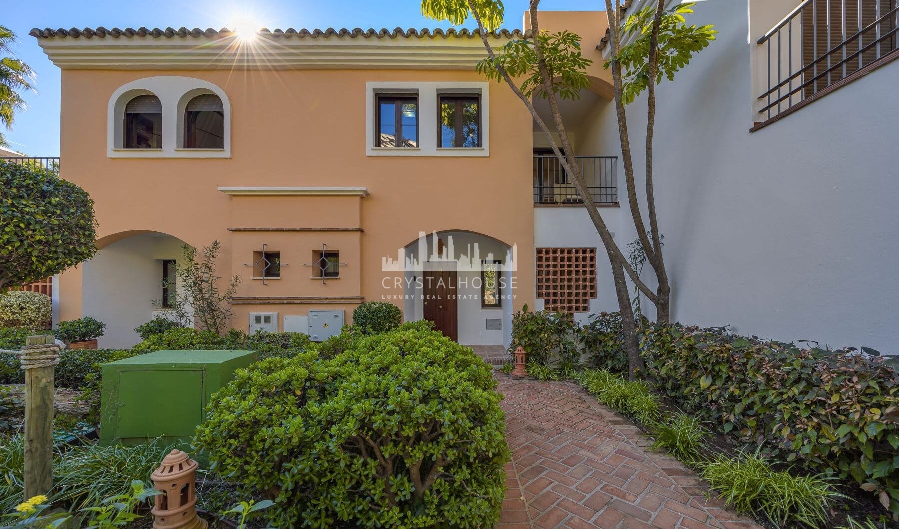 Spacious Townhouse in Los Almendros, Los Arqueros Golf