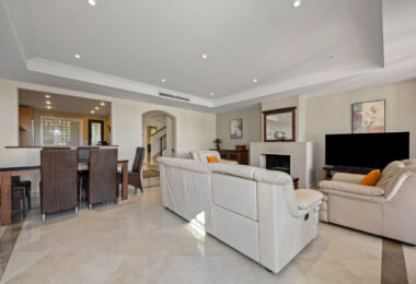Spacious Townhouse in Los Almendros, Los Arqueros Golf