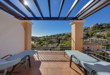 Spacious Townhouse in Los Almendros, Los Arqueros Golf