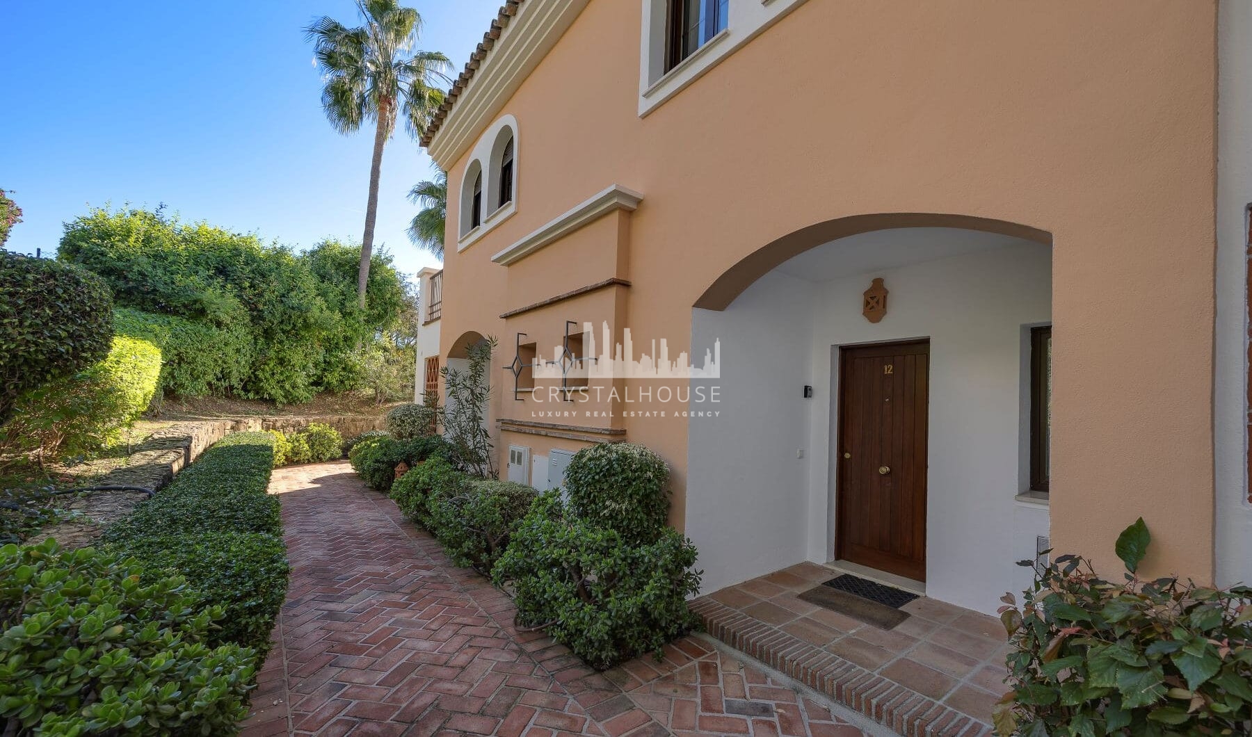 Spacious Townhouse in Los Almendros, Los Arqueros Golf